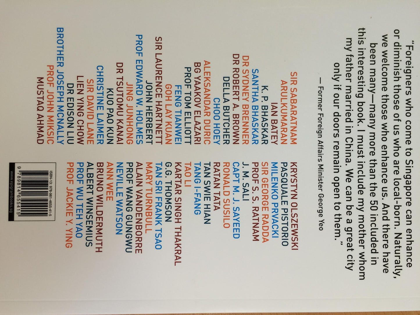 Book cover of Not Born In Singapore by Tng Ying Hui