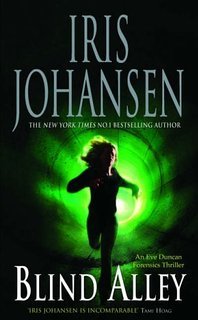 Book cover of Blind Alley by Iris Johansen