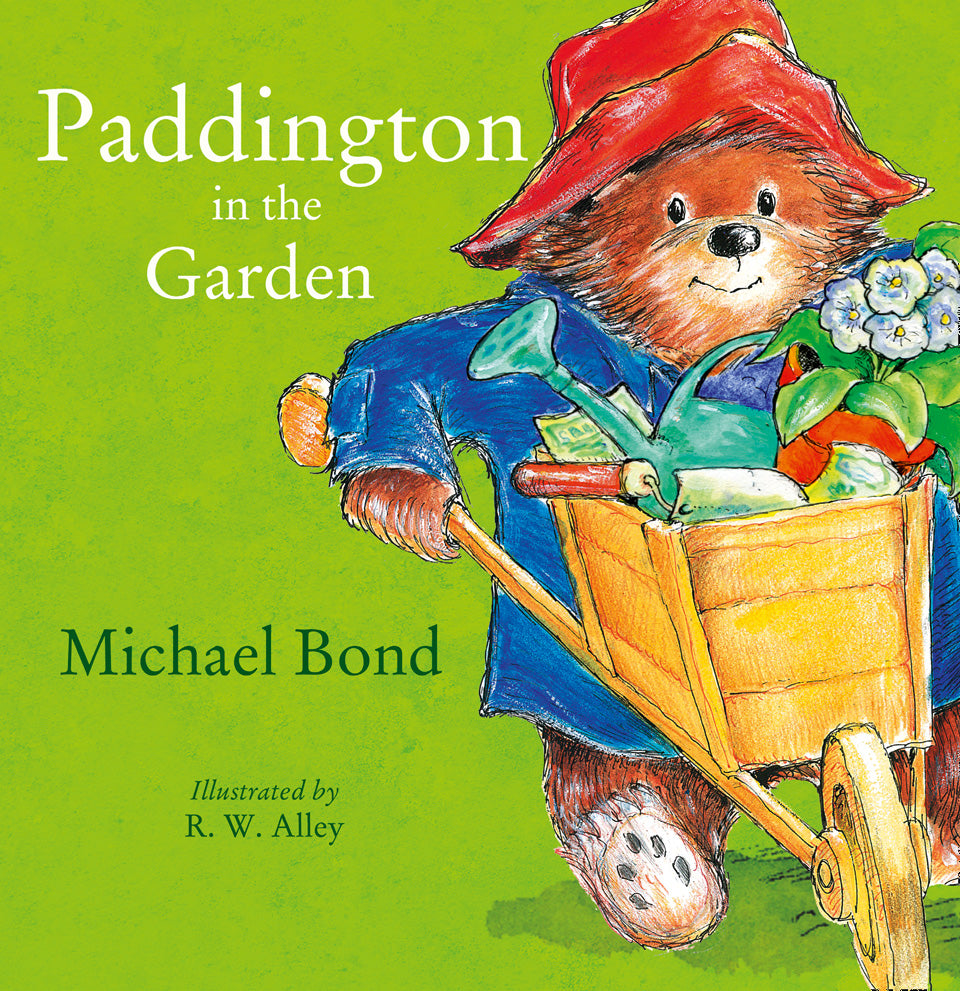 Book cover of Paddington In The Garden by Michael Bond