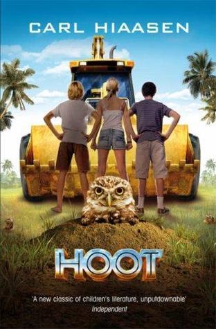 Book cover of Hoot by Carl Hiaasen