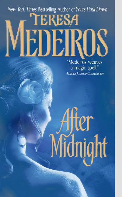 Book cover of After Midnight by Teresa Medeiros