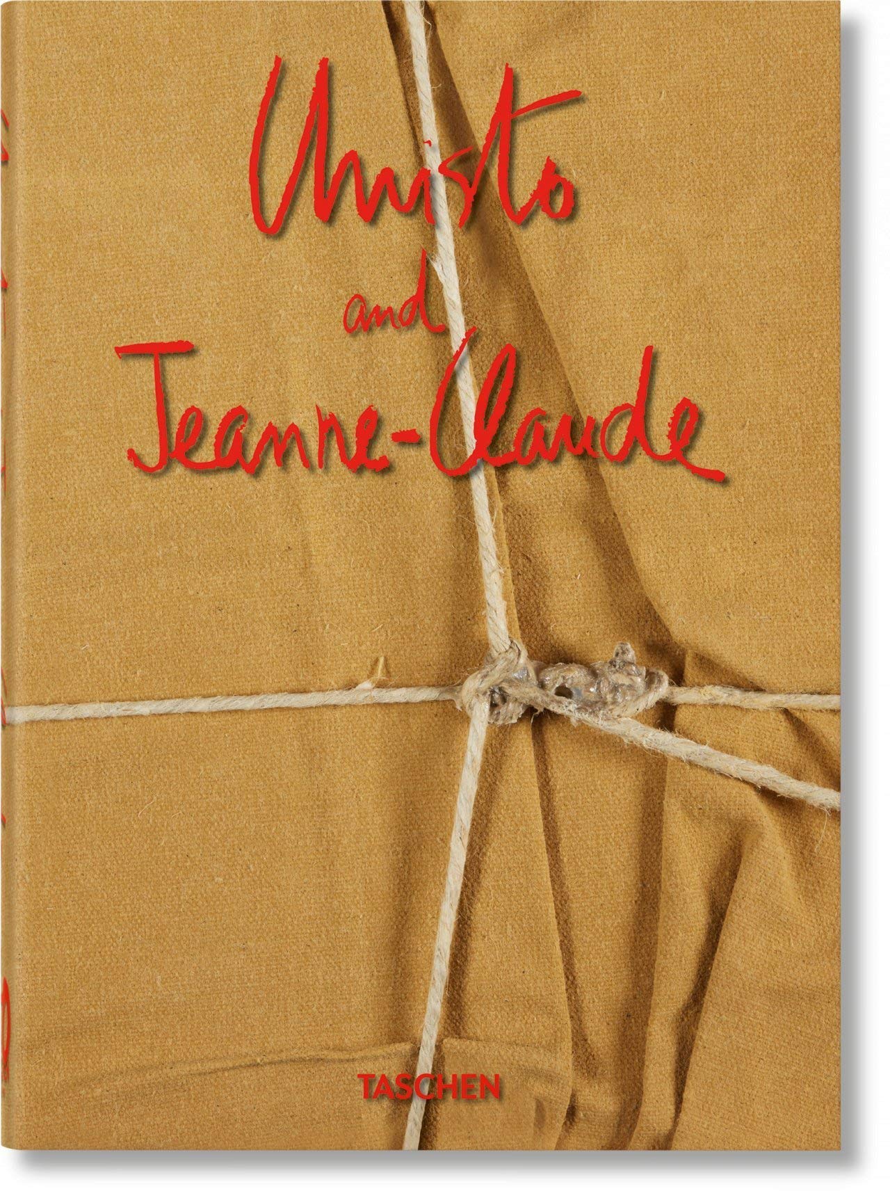 Book cover of Christo And Jeanne-Claude – 40th Anniversary Edition by Wolfgang Volz (Photographer)