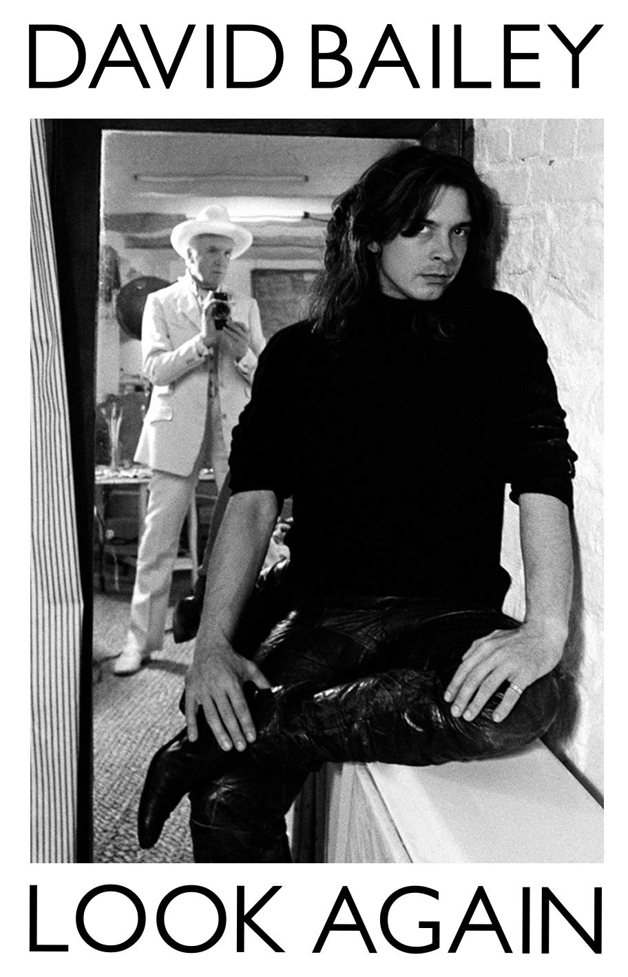 Book cover of Look Again by David Bailey, James Fox (Ghostwriter)