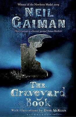 Book cover of The Graveyard Book. Adult Edition by Neil Gaiman, Dave McKean (Illus.)