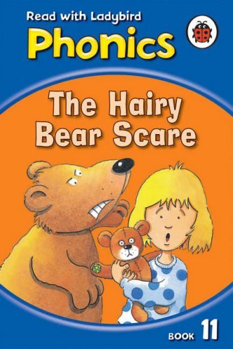Book cover of The Hairy Bear Scare by Clive Gifford, Stephen Holmes (Illus.)