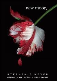 Book cover of New Moon by Stephenie Meyer