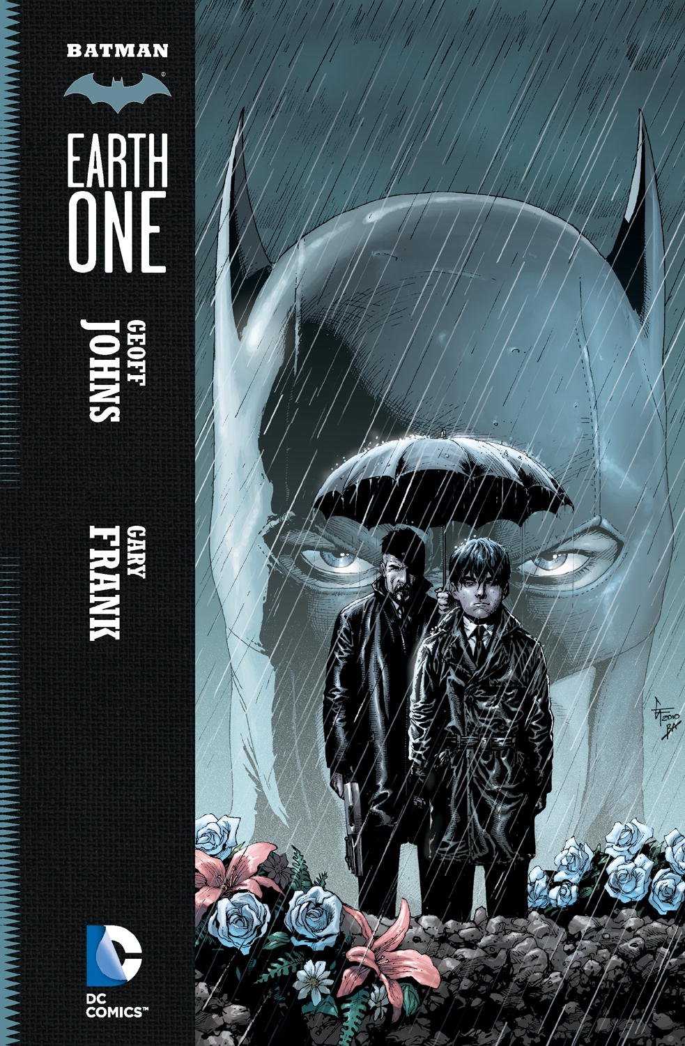 Book cover of Batman Earth One 1 by Geoff Johns (Writer), Gary Frank (Illus.)