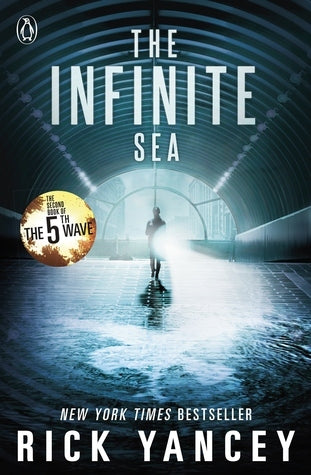 Book cover of The Infinite Sea by Rick Yancey