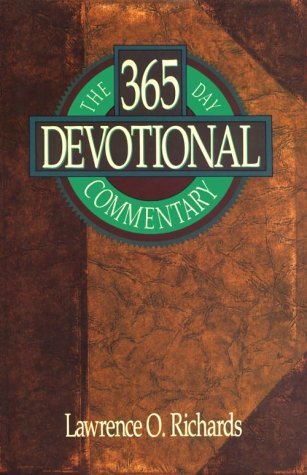 Book cover of 365 Day Devotional Commentary by Larry;Richards Richards