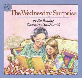 Book cover of The Wednesday Surprise by Eve Bunting