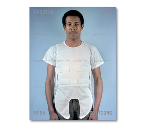 Book cover of Fashion Army by Matthieu Nicol