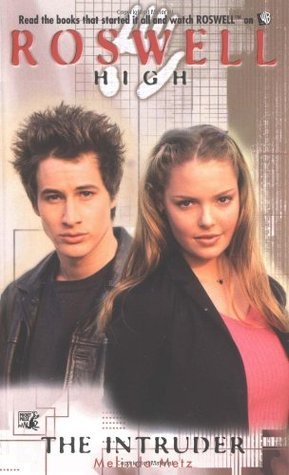 Book cover of The Intruder by Melinda Metz