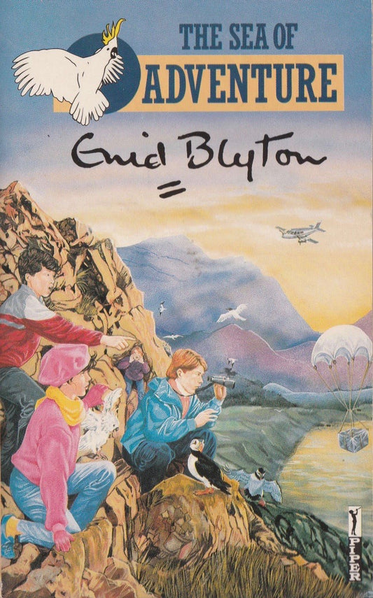 Book cover of The Sea of Adventure by Enid Blyton