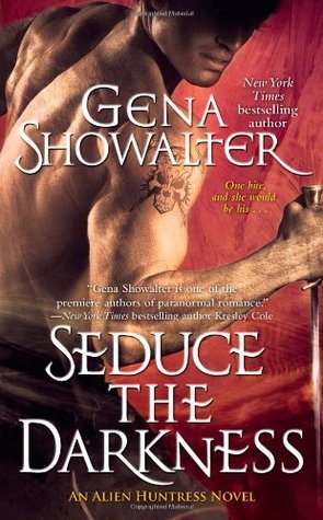 Book cover of Seduce The Darkness by Gena Showalter