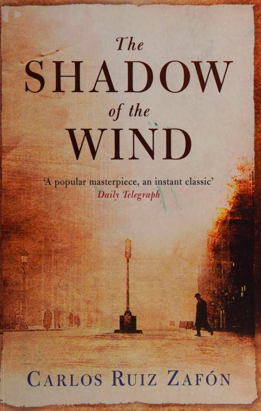 Book cover of The Shadow of the Wind by Carlos Ruiz Zafón, Lucia Graves (Trans.)