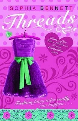 Book cover of Threads by Sophia Bennett