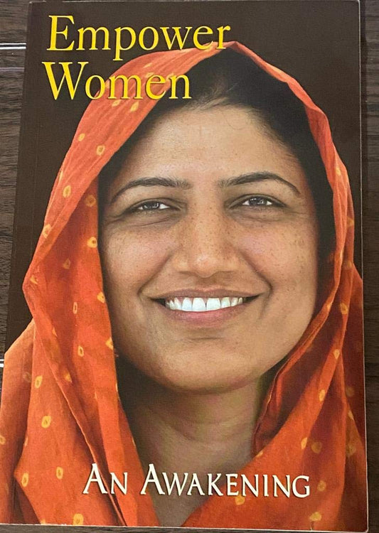 Book cover of Empower Women : An Awakening by Leena Chawla Rajan