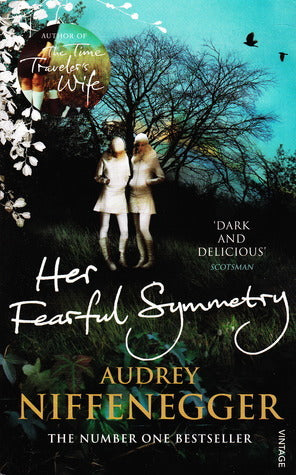 Book cover of Her Fearful Symmetry by Audrey Niffenegger