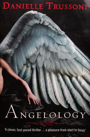 Book cover of Angelology by Danielle Trussoni