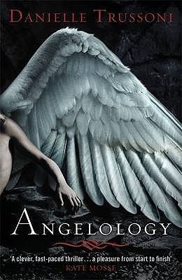 Book cover of Angelology by Danielle Trussoni