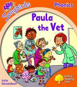 Book cover of Paula The Vet by Julia Donaldson, Clare Kirtley